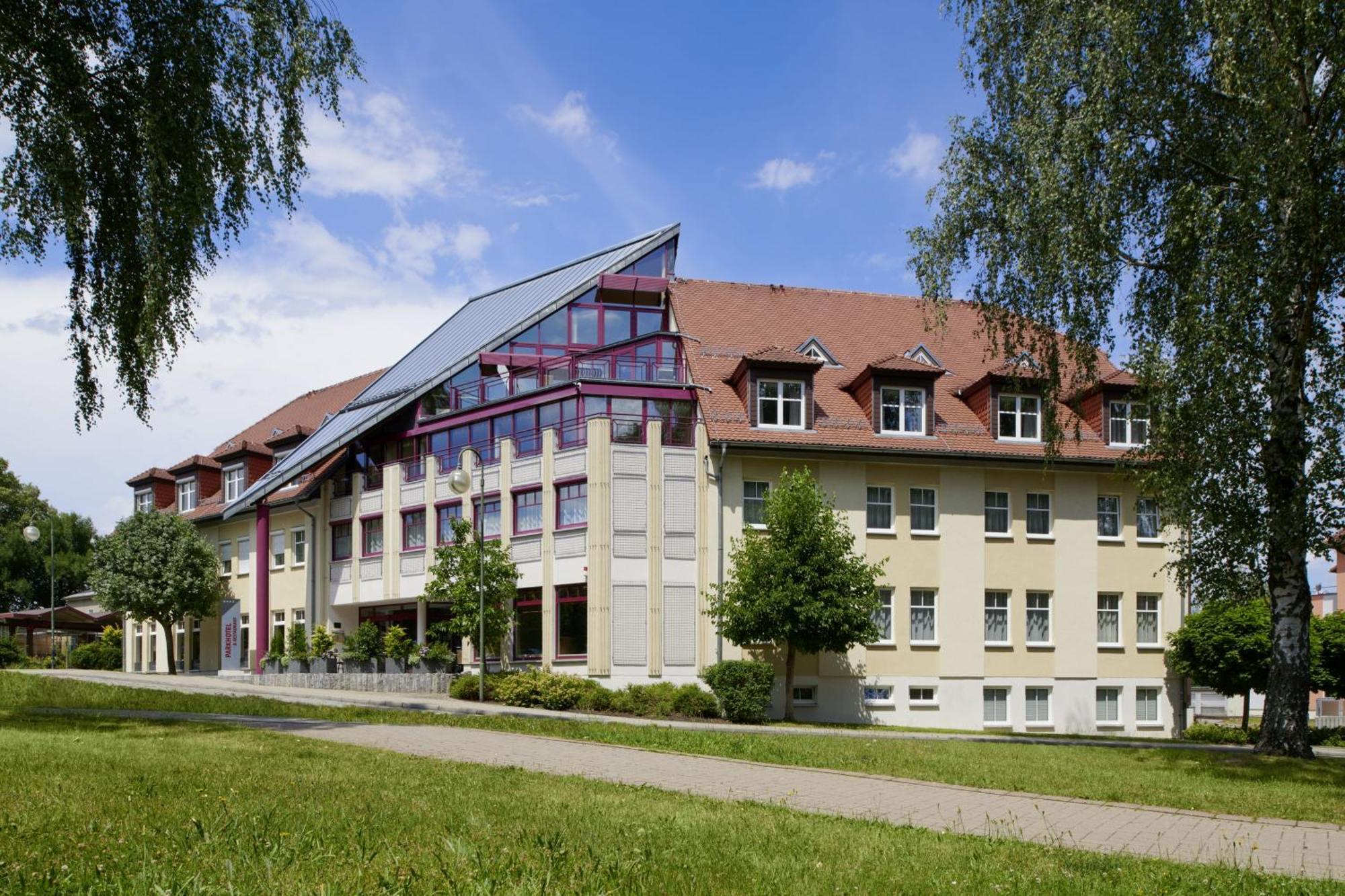 Parkhotel Neustadt 노이슈타트 인 작센 외부 사진