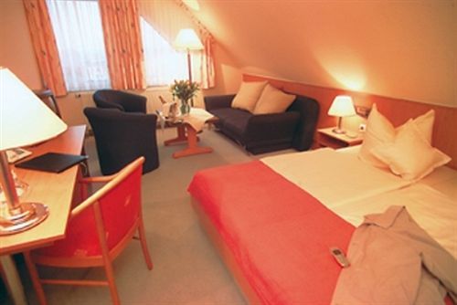Parkhotel Neustadt 노이슈타트 인 작센 외부 사진
