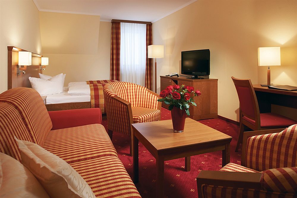 Parkhotel Neustadt 노이슈타트 인 작센 외부 사진