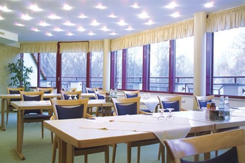 Parkhotel Neustadt 노이슈타트 인 작센 외부 사진